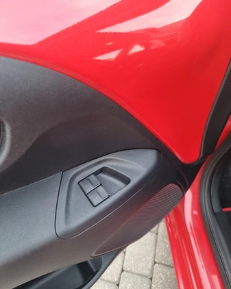 Toyota Aygo cena 33900 przebieg: 125960, rok produkcji 2017 z Przasnysz małe 379